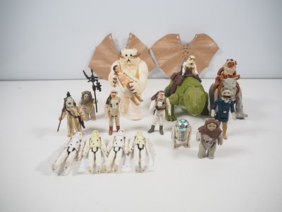 Lot 196 - STAR WARS: Hoth Wampa, Tauntaun 1979 with open...