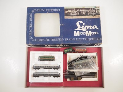 Lot 301 - A LIMA vintage N gauge Italian outline...