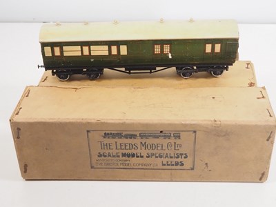 Lot 322 - A pair of LEEDS MODEL COMPANY O gauge Southern...