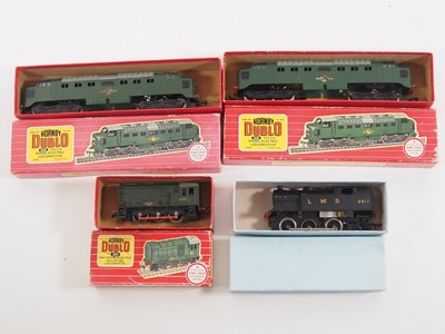 Lot 347 - A group of HORNBY DUBLO 3-rail OO gauge diesel...