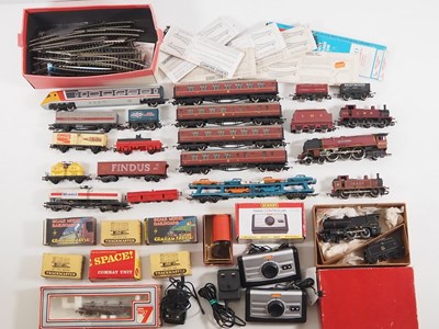 Lot 348 - A mixed crate of mostly HORNBY OO gauge...