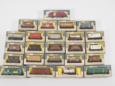 Lot 356 - A group of WRENN OO gauge wagons of various...