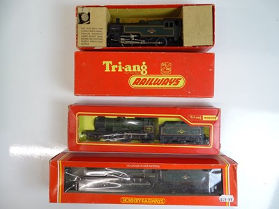 Lot 575 - OO SCALE MODEL RAILWAYS: A group of TRI-ANG...