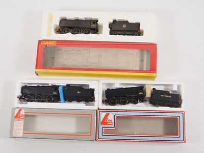 Lot 376 - A group of HORNBY OO gauge class Q1 steam...