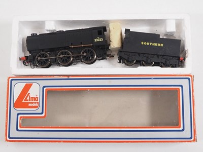 Lot 376 - A group of HORNBY OO gauge class Q1 steam...