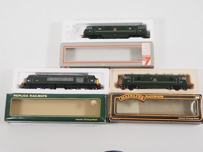 Lot 384 - A group of OO gauge diesel locomotives...