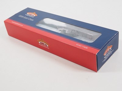 Lot 392 - A BACHMANN / CHELTENHAM MODEL CENTRE limited...