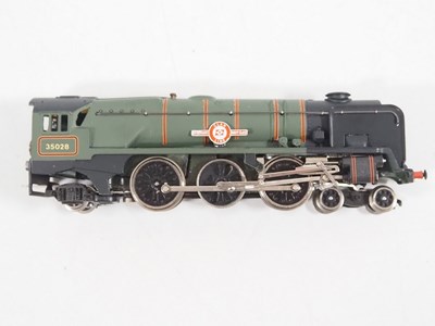 Lot 397 - A WRENN OO gauge W2238 Rebuilt Bulleid Pacific...