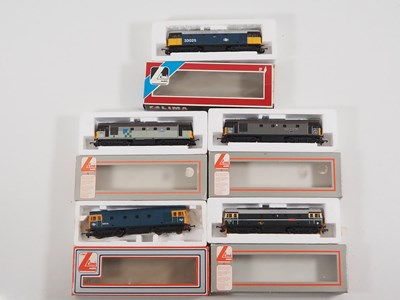 Lot 407 - A group of LIMA OO gauge class 33 diesel...