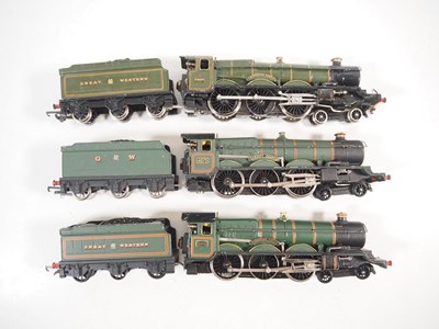 Lot 430 - A group of WRENN OO gauge Castle class steam...