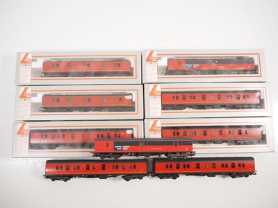 Lot 452 - A group of LIMA OO gauge bogie vans, in Royal...