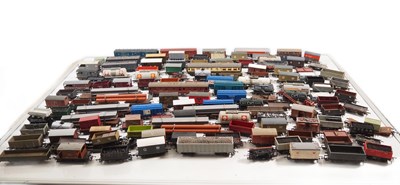 Lot 459 - A large group of OO gauge unboxed wagons by...