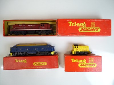Lot 583 - OO SCALE MODEL RAILWAYS: A group of TRI-ANG...