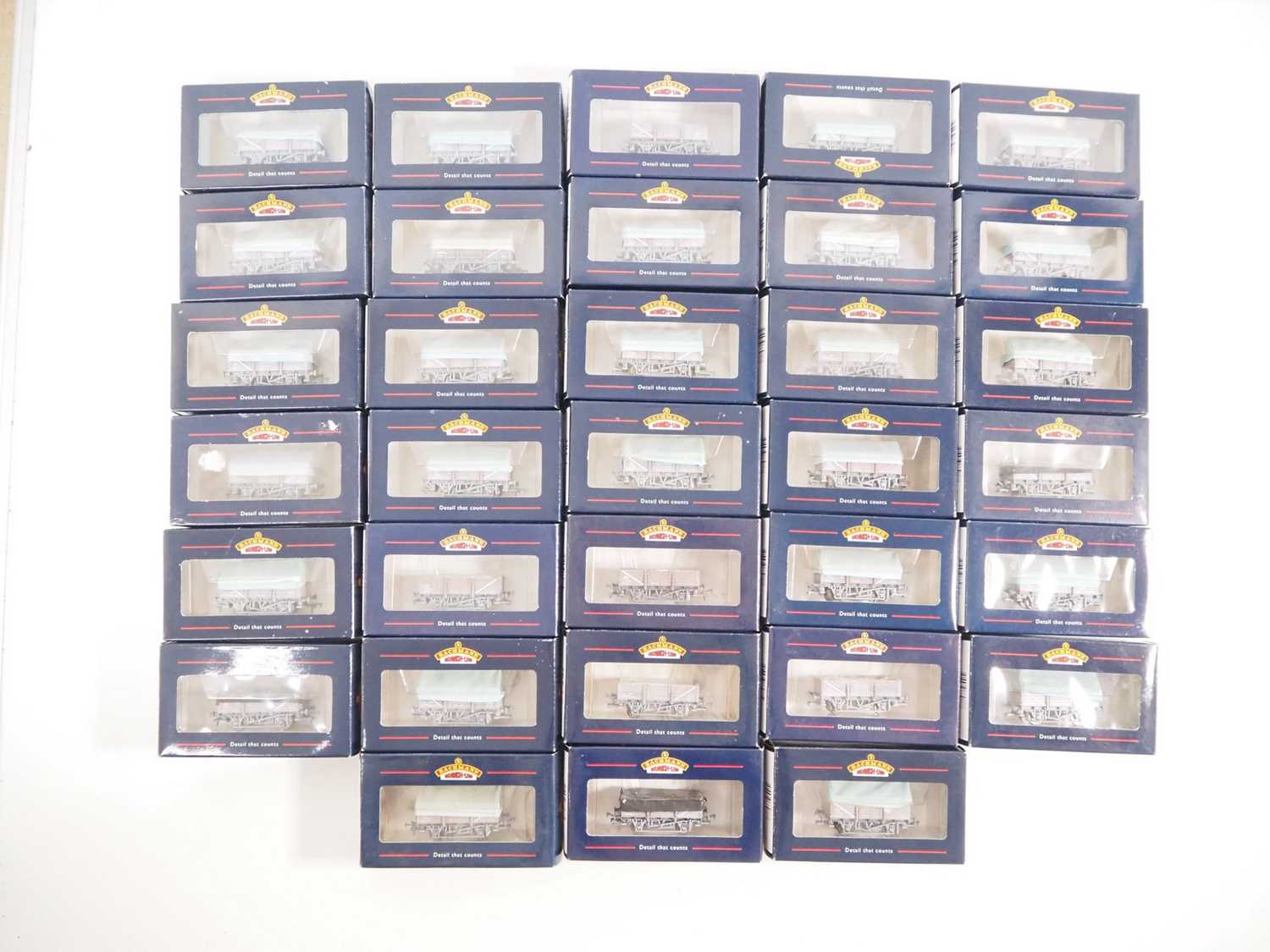 Lot 463 - A large group of BACHMANN OO gauge 5-plank...