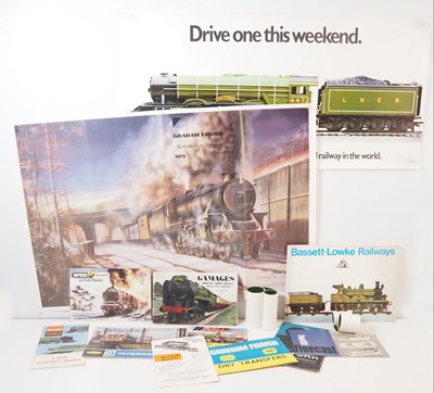 Lot 468 - A quantity of 1960s and 70s model railway...