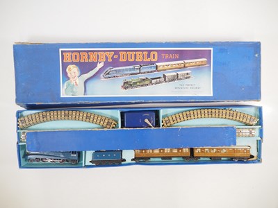 Lot 469 - A HORNBY DUBLO 3-rail OO gauge pre-war 'Sir...