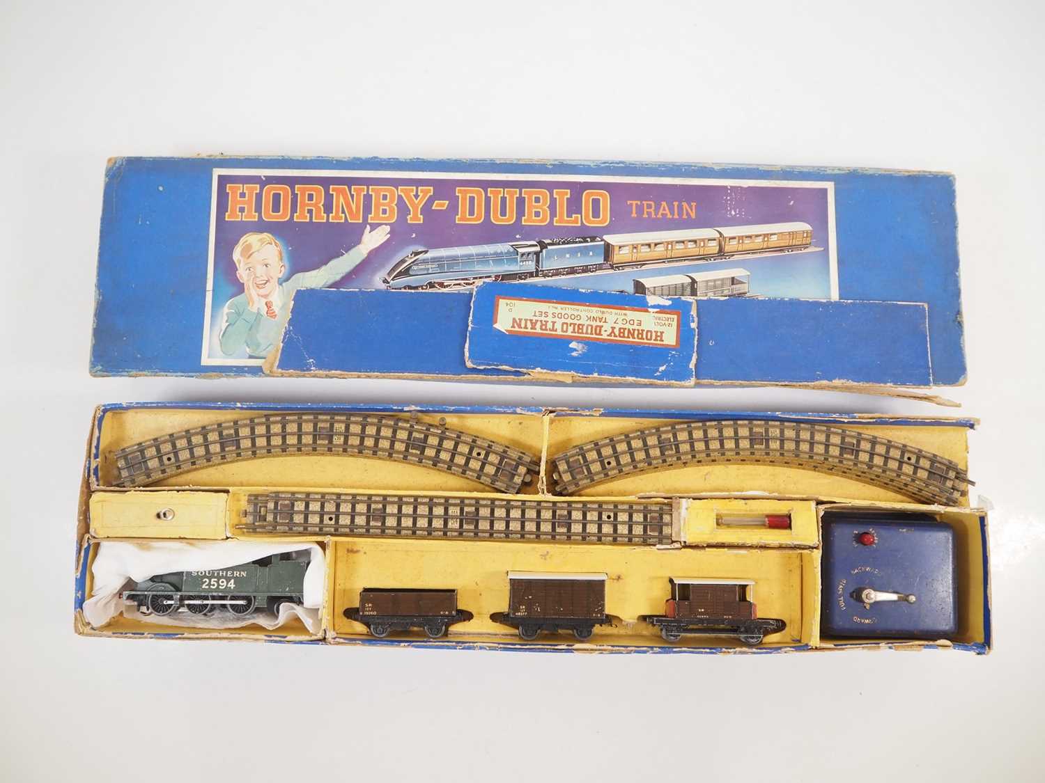 Lot 470 - A HORNBY DUBLO 3-rail OO gauge pre-war EDG7...