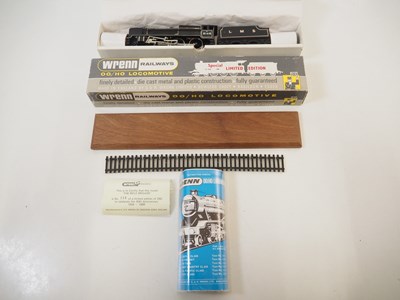 Lot 522 - A WRENN OO gauge W2403 limited edition Royal...