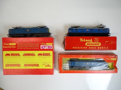 Lot 597 - OO SCALE MODEL RAILWAYS: A group of Class EM2...