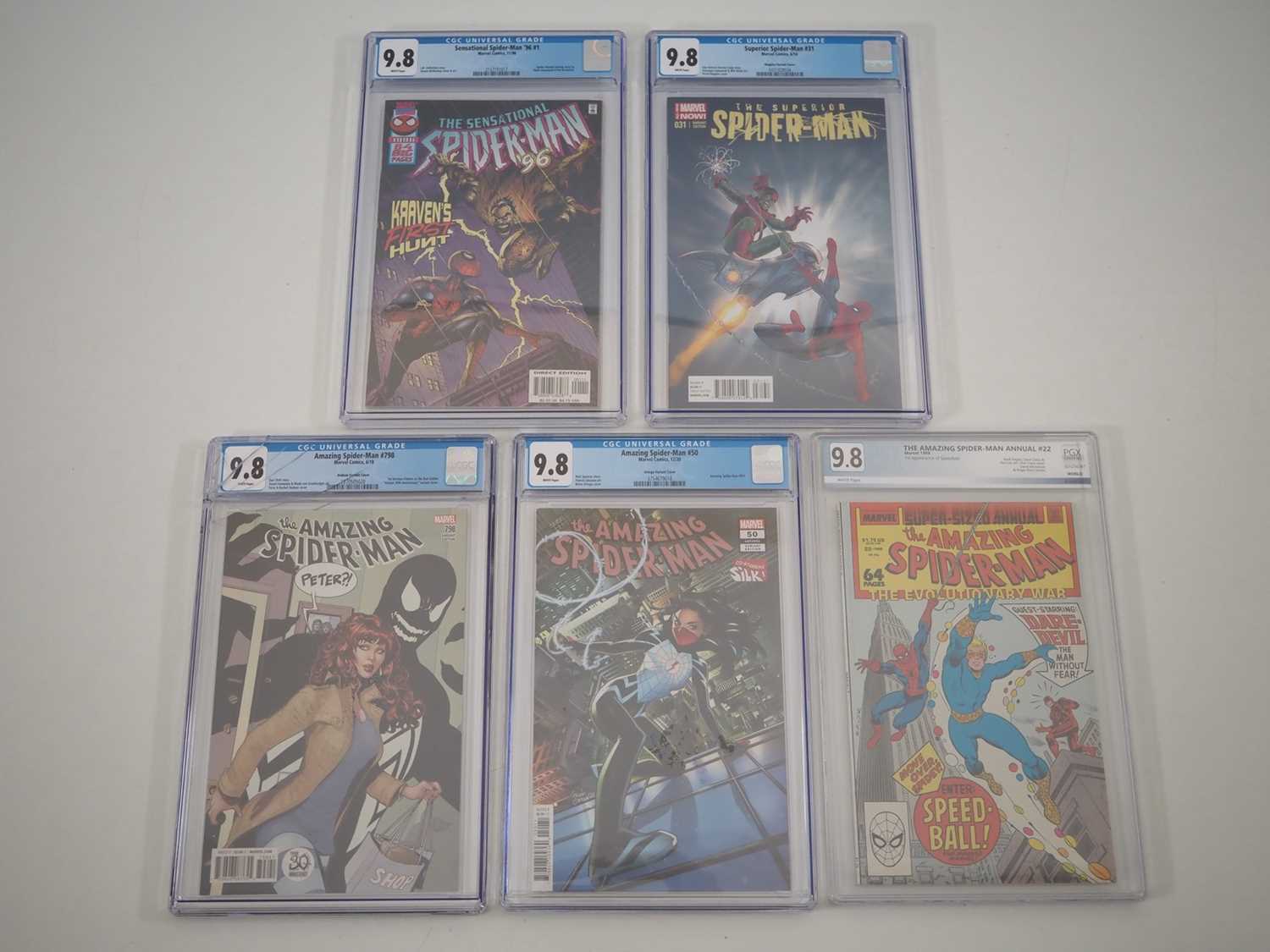 Lot 46 - SPIDER-MAN 9.8 LOT (5 in Lot) - All graded 9.8...