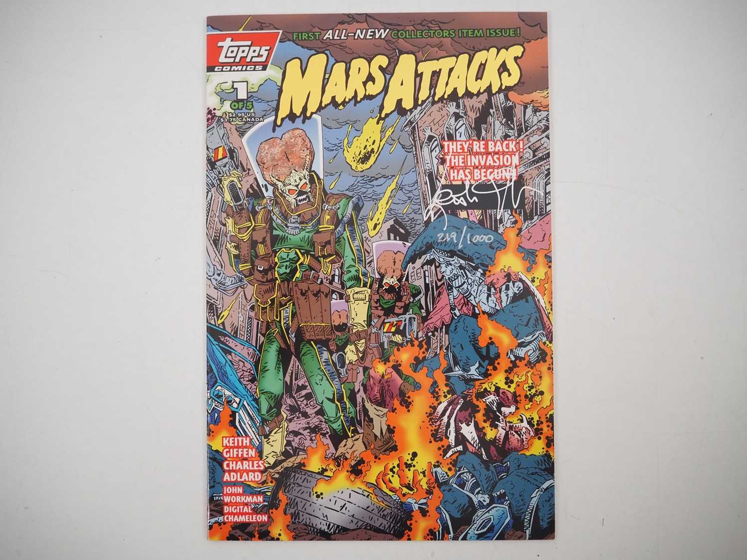 Lot 227 - MARS ATTACKS #1 GOLD FOIL EDITION (1994 -...