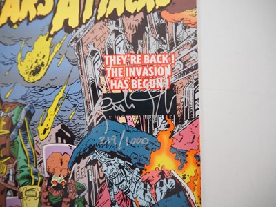 Lot 227 - MARS ATTACKS #1 GOLD FOIL EDITION (1994 -...