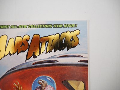 Lot 227 - MARS ATTACKS #1 GOLD FOIL EDITION (1994 -...