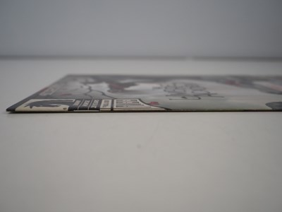 Lot 235 - FREE COMIC BOOK DAY 2007: THE UMBRELLA ACADEMY...
