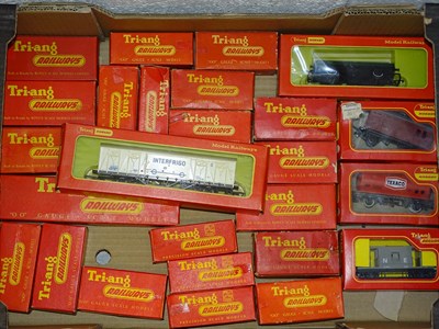Lot 632 - OO SCALE MODEL RAILWAYS: A crate containing a...