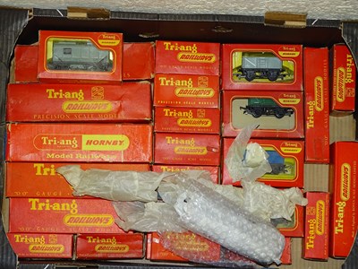 Lot 634 - OO SCALE MODEL RAILWAYS: A crate containing a...