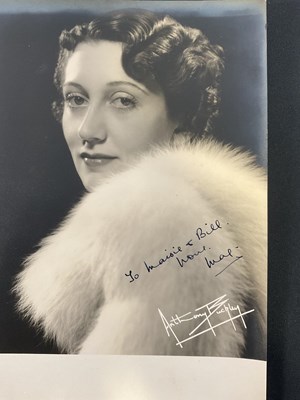 Lot 92 - ACTRESSES - A group of female actresses'...
