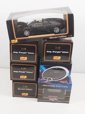 Lot 4 - A group of MAISTO 1:18 scale diecast cars, all...