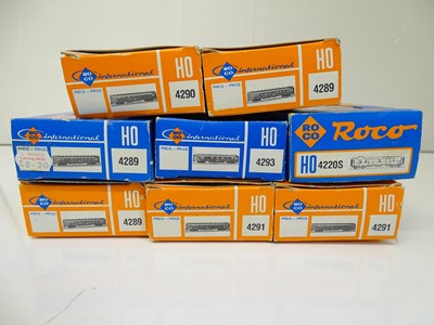 Lot 67 - HO SCALE MODEL RAILWAYS: A group of ROCO...