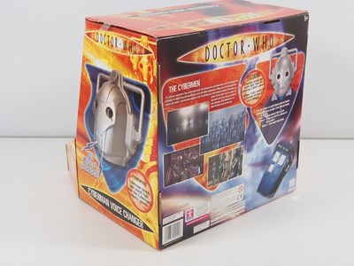 Lot 141 - A selection of DOCTOR WHO vintage toys to...
