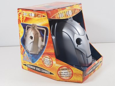Lot 141 - A selection of DOCTOR WHO vintage toys to...