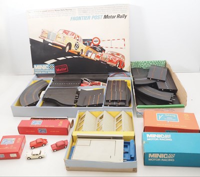 Lot 148 - A group of TRI-ANG MINIC Roadway System items...