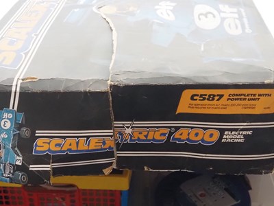 Lot 150 - A SCALEXTRIC 400 vintage slot racing set in...
