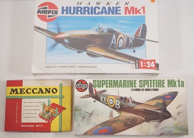 Lot 154 - A pair of AIRFIX 1:24 scale World War II...