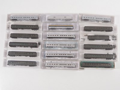 Lot 219 - A group of American Outline N gauge passenger...