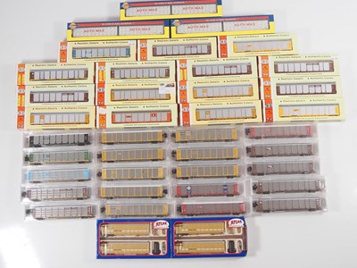 Lot 240 - A group of American Outline N gauge Autorack...