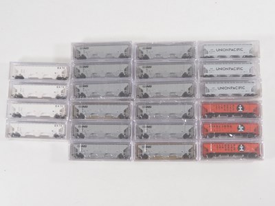 Lot 246 - A group of American N gauge covered Hopper...