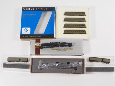 Lot 249 - A group of American Outline N gauge rolling...