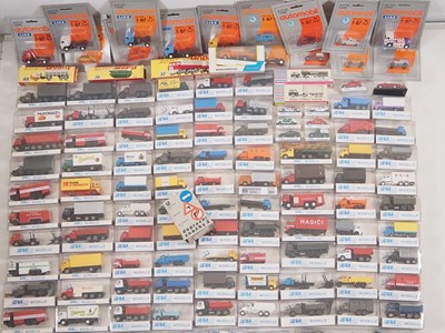 Lot 315 - A large group of 1:87 scale HO gauge plastic...