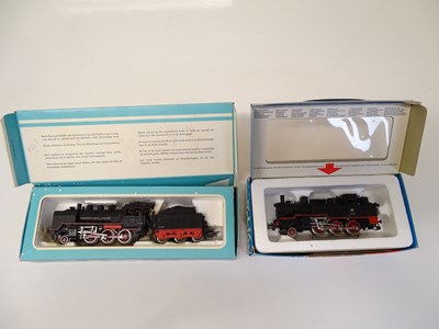 Lot 93 - HO SCALE MODEL RAILWAYS: A pair of MARKLIN...