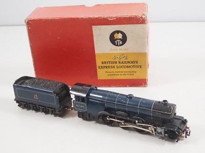 Lot 359 - A TRIX TWIN OO/HO gauge 3-rail 4-6-2 A3 class...