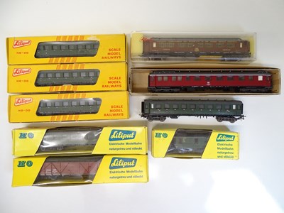 Lot 94 - HO SCALE MODEL RAILWAYS: A group of German...