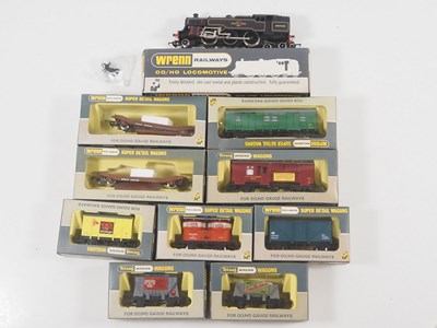 Lot 372 - A WRENN OO gauge W2218 2-6-4 steam tank...