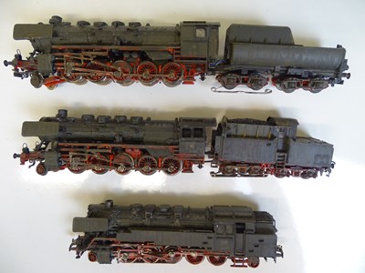 Lot 96 - HO SCALE MODEL RAILWAYS: A group of German...