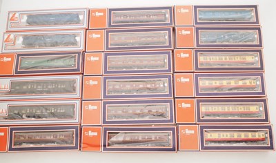 Lot 397 - A group of LIMA OO gauge passenger coaches and...