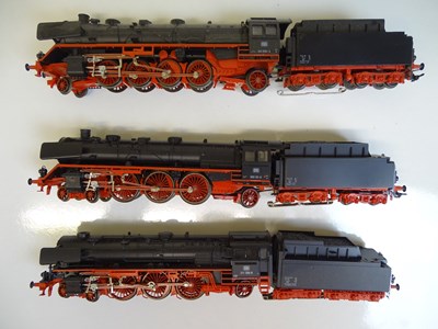 Lot 97 - HO SCALE MODEL RAILWAYS: A group of unboxed...